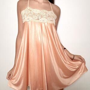 vintage 70s peach slip dress with lace